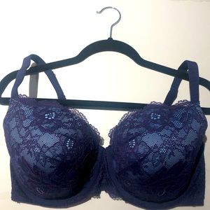 Lacy soft cup underwire bra, Size 38D